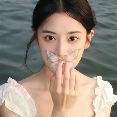 女主角